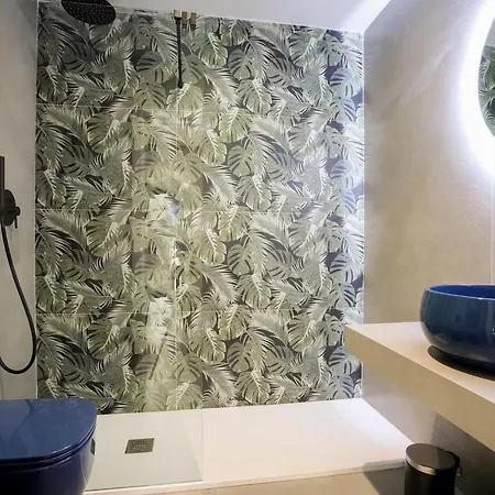 Apartamento Floris: Modern In The Heart Of Center *