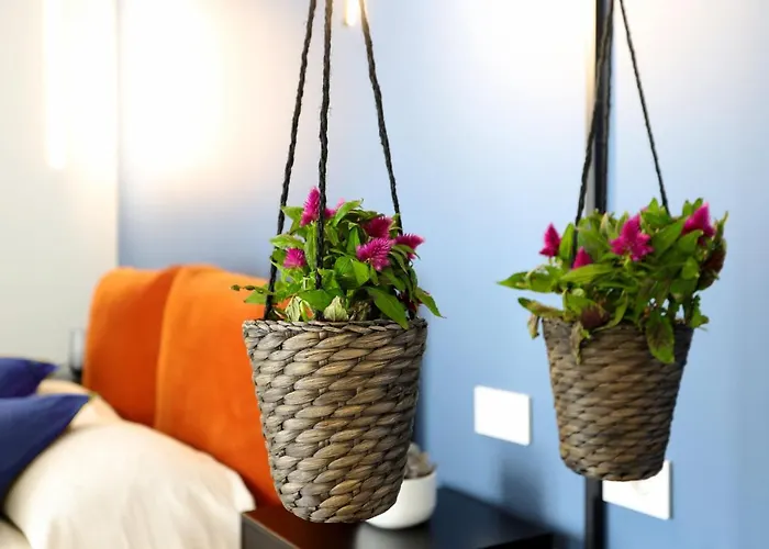 Floris: Modern In The Heart Of Center Apartment Bari